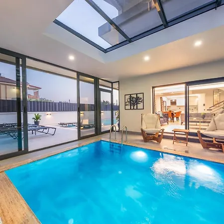 Alavya Oeluedeniz With Heated Pool In Winter Hotel