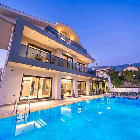 Alavya Oeluedeniz With Heated Pool In Winter
