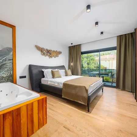 Hotel Alavya Oeluedeniz With Heated Pool In Winter Fethiye